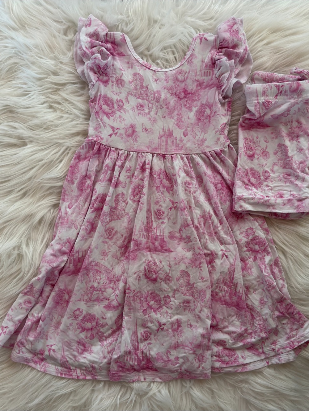 Bums and Roses Flutter Sleeve Princess Pink Dress and Short Set EUC 3T.